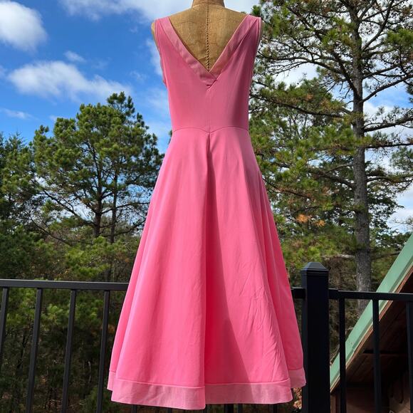 Vintage 50s Vanity Fair Day Glo Pink Nylon Chiffon Embroidered Peignoir Set XS S - Picture 6 of 12
